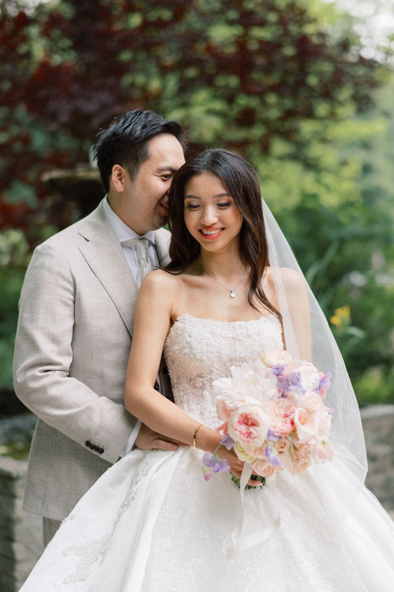 Fine-art trouwfoto van een Chinese bruiloft bij Kasteel de Wittenburg binnen de samenwerking van Cinecrush en By José Chan